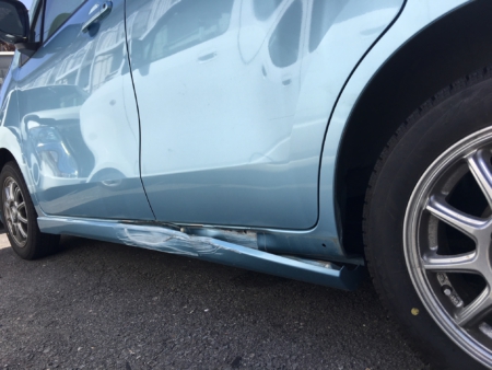 きずへこみの修理事例 ワゴンｒサイドステップ 長野市 長野県長野市の板金塗装キズへこみ事故車の修理 ヤマト自動車工業
